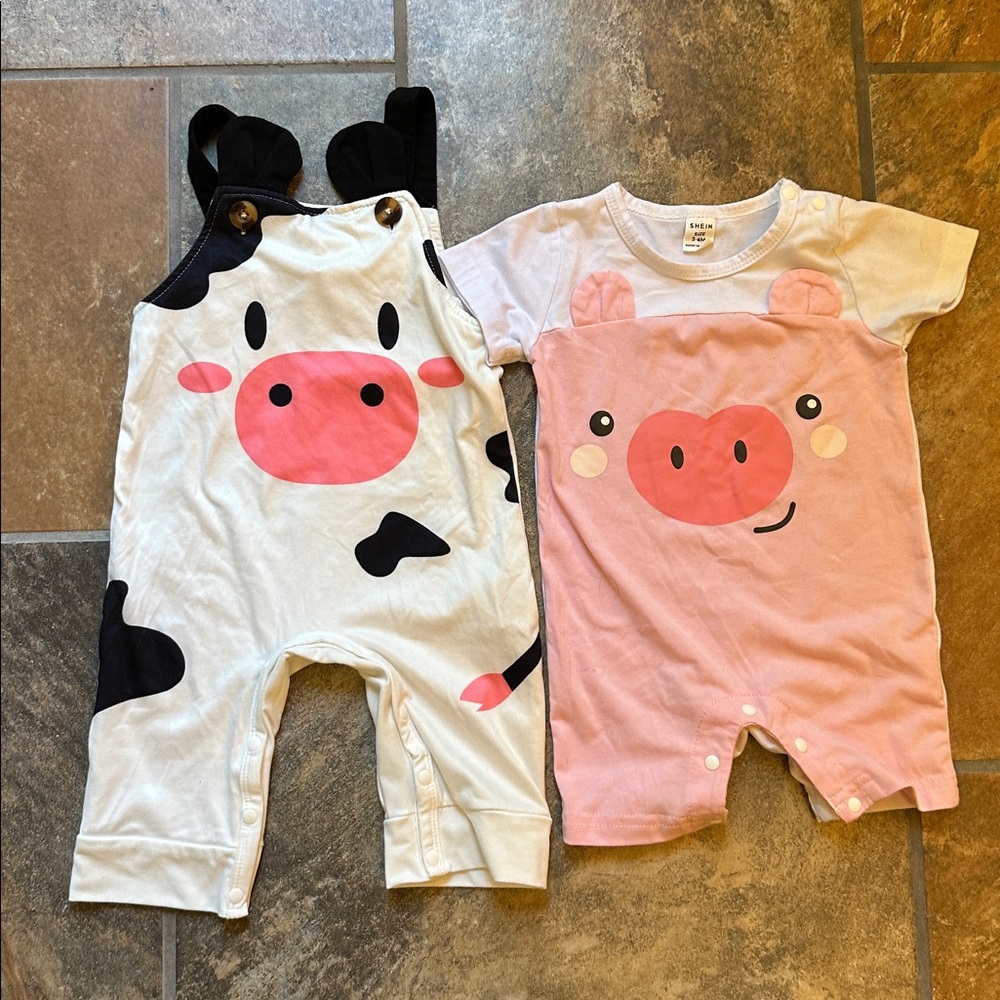 Twin matching outfit - size 3-6 months - great for easy Halloween costume!